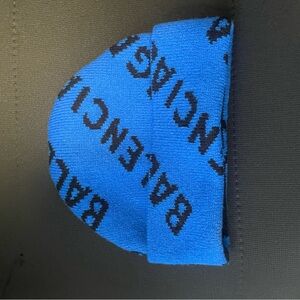 Balenciaga BLUE Wool beanie with logo
